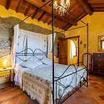 Farm stay Borgo Dolci Colline Castiglion Fiorentino