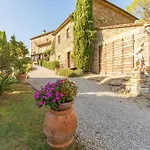 Farm stay Borgo Dolci Colline Castiglion Fiorentino