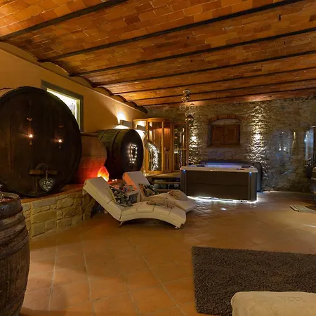 Borgo Dolci Colline Farm stay *