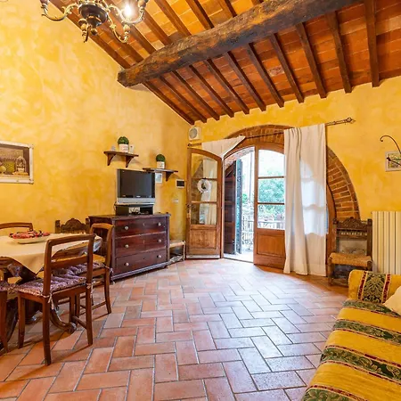 Farm stay Borgo Dolci Colline Castiglion Fiorentino