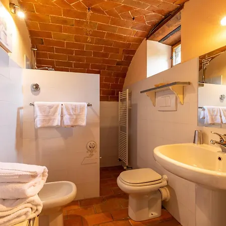 Farm stay Borgo Dolci Colline Castiglion Fiorentino