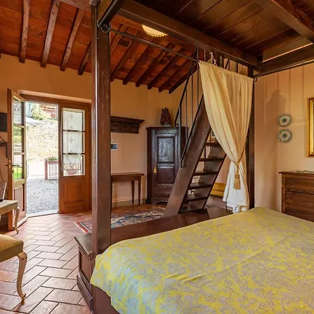 Farm stay Borgo Dolci Colline Castiglion Fiorentino